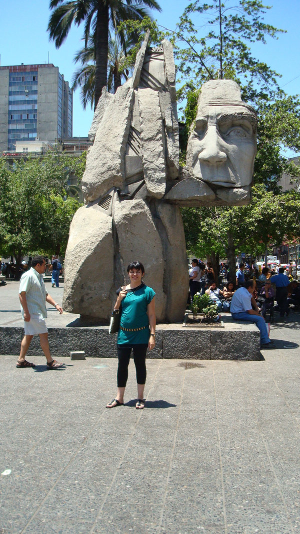 Escultura na Praça Central.